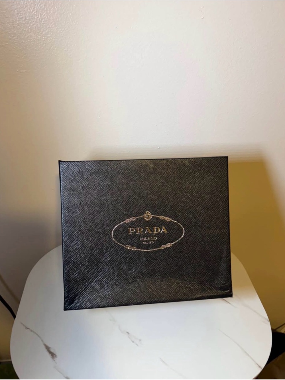 Empty Prada Box - Picture 3 of 10